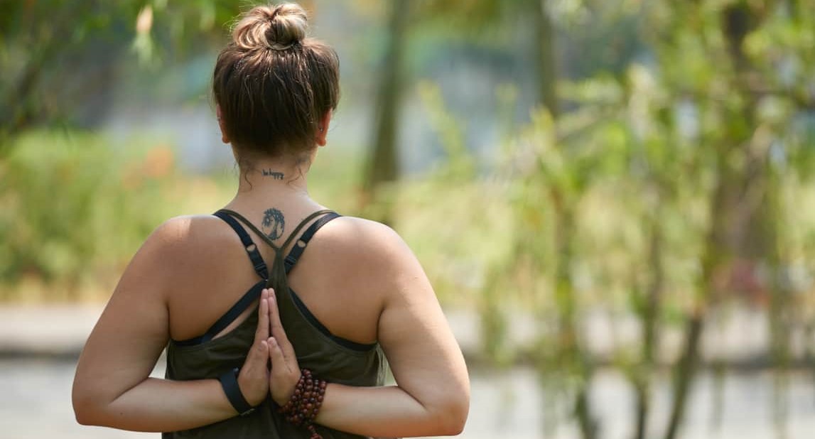 Yoga: confira os benefícios para seu corpo e sua mente! - Blog Os Kobayashi